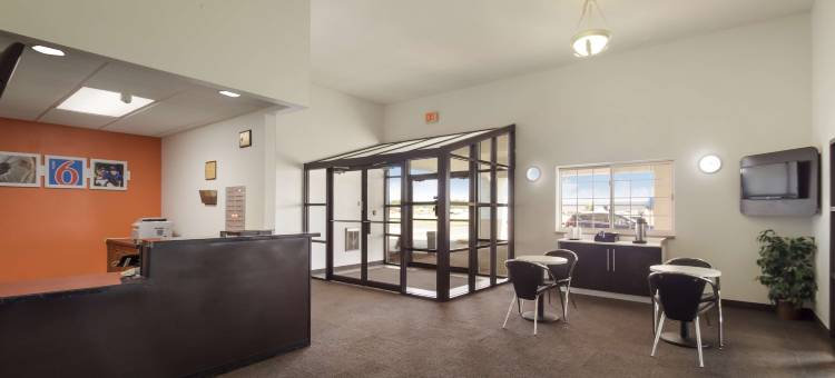 罗斯柴尔德6号汽车旅馆(Motel 6 Rothschild, WI)图片