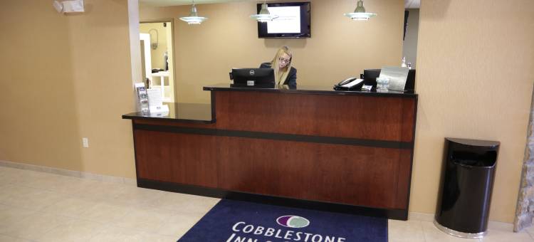 圆石套房酒店-马凯特(Cobblestone Inn & Suites - Marquette)图片