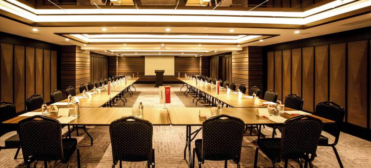 伊斯帕尔塔温德姆华美达酒店(Ramada by Wyndham Isparta)图片