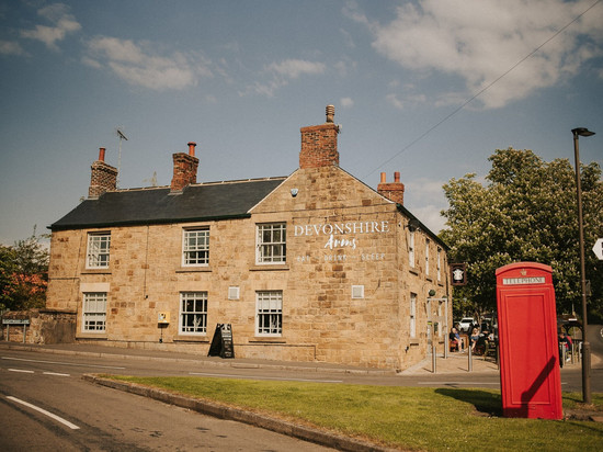德文郡纹章酒店