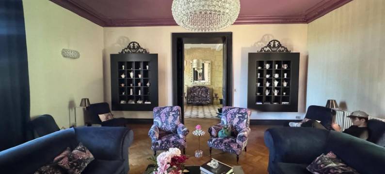 库尔特博特城堡酒店(Château de Courtebotte)图片