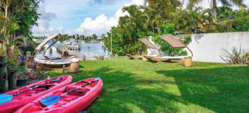 Manatee Pocket! 3 Bedrooms 1 Bathroom. Right on the water!图片