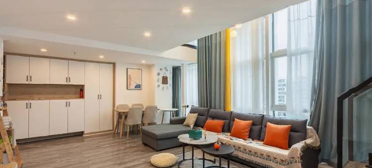 栖牛自助投影民宿(成都东站店)图片