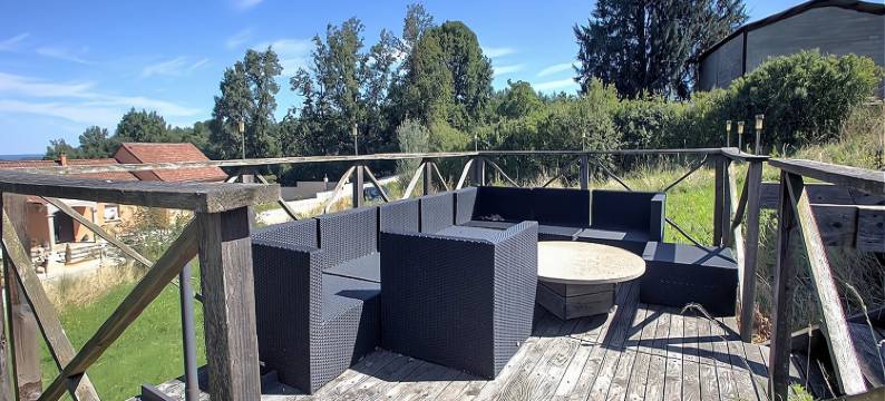 Spacious Holiday Home with Private Garden图片