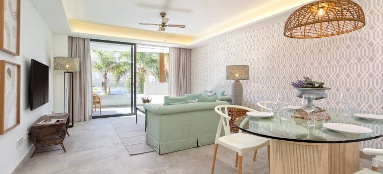 Exclusive apartment in estepona center. Infinity图片