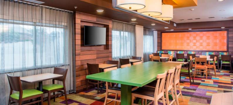 泰勒万枫酒店及套房(Fairfield Inn & Suites Tyler)图片