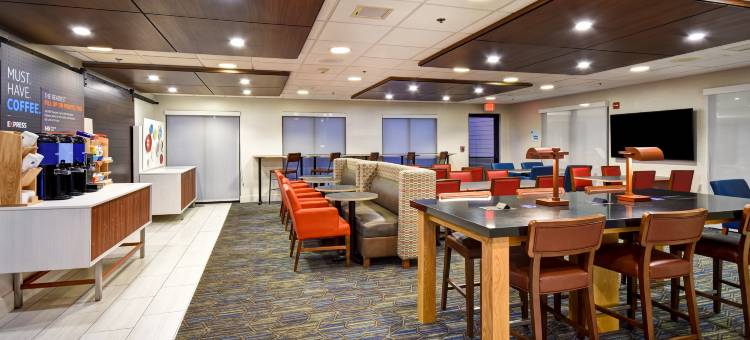 Holiday Inn Express 米德尔敦/新港(Holiday Inn Express Newport North - Middletown)图片