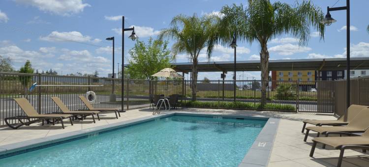 贝克斯菲尔德北机场欢朋套房酒店(Hampton Inn & Suites Bakersfield North-Airport)图片