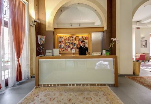Grande Albergo Alfeo Hotel Overview