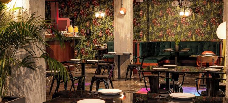 马克斯·布朗在雅典市中心(Max Brown Downtown Athens)图片