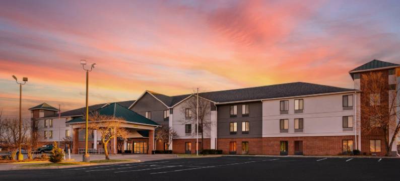 沃伦斯堡品质酒店(Quality Inn)图片