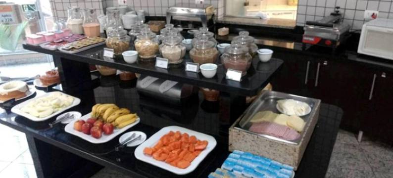 菲里昂广场酒店(Ferian Plaza Hotel)图片