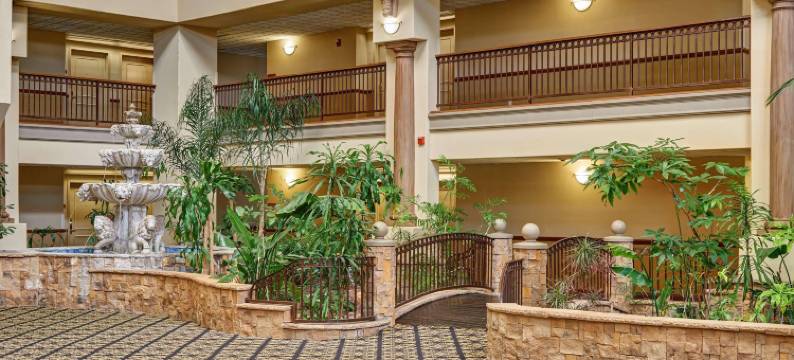 埃尔帕索机场雷迪森酒店(Radisson Hotel El Paso Airport)图片