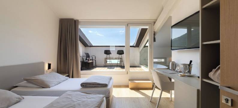 拉戈迪加尔达酒店(Hotel Lago di Garda)图片