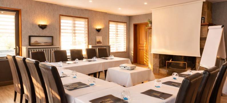 蒙圣米歇尔湾十三盘子(Les Treize Assiettes - Baie du Mont-Saint-Michel)图片