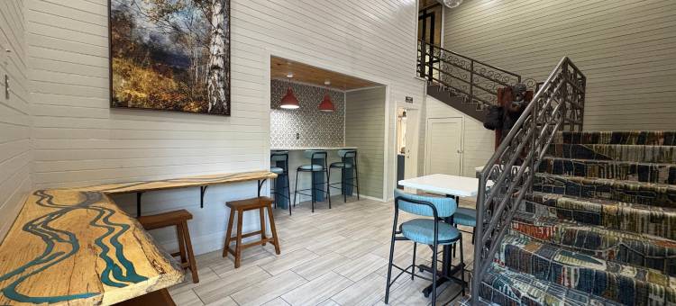 加特林堡市中心贝斯特韦斯特约翰逊旅馆(Best Western Johnson's Inn Downtown Gatlinburg)图片