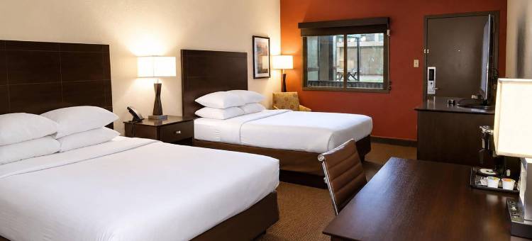 吉莱特华美达广场酒店会议中心(Ramada Plaza by Wyndham Gillette Conference Center)图片