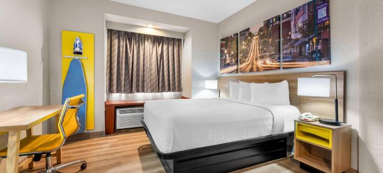 近堪萨斯赛道温德姆戴斯酒店(Days Inn by Wyndham Near Kansas Speedway)图片