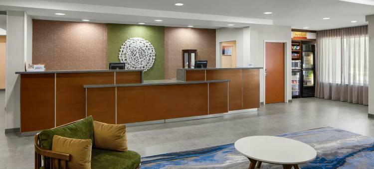 南波士顿万枫酒店及套房(Fairfield Inn & Suites South Boston)图片