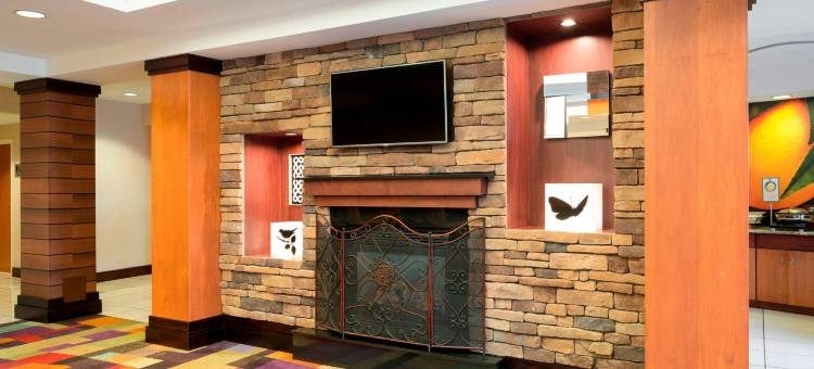 斯泰特科利奇万枫酒店及套房(Fairfield Inn & Suites State College)图片