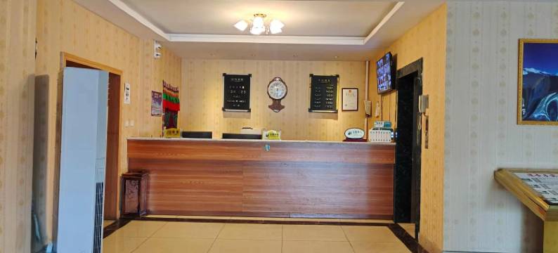 浪卡子县圣湖酒店图片