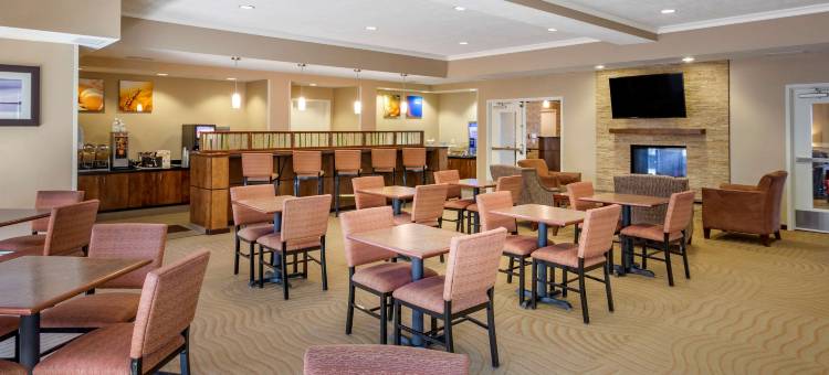 突里-盐湖城舒适酒店(Comfort Inn & Suites Tooele-Salt Lake City)图片