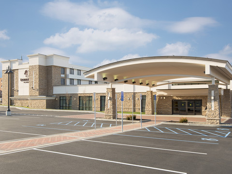 斯克内克塔迪希尔顿逸林酒店