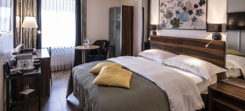 中心广场酒店(Central Plaza)图片