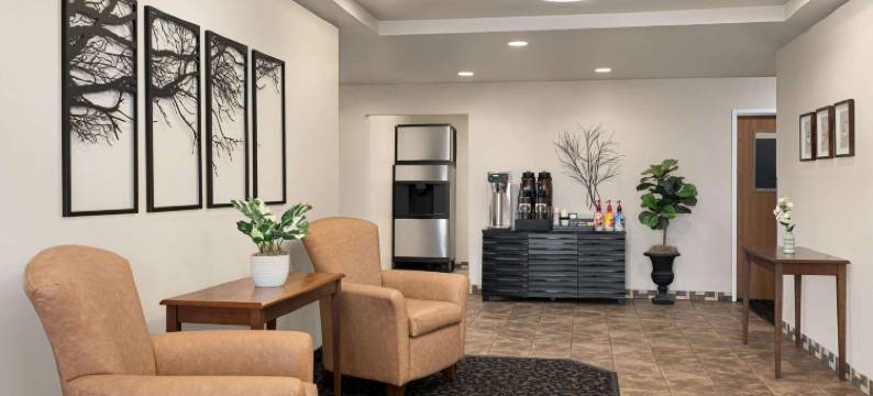 布法罗温德姆呗盟酒店(Baymont by Wyndham Buffalo)图片