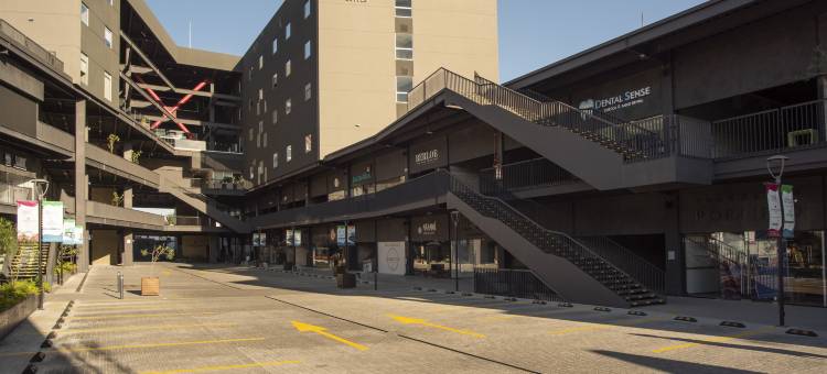 瓜达拉哈拉加莱里亚斯Candlewood Suites(Candlewood Suites Guadalajara Galerias)图片