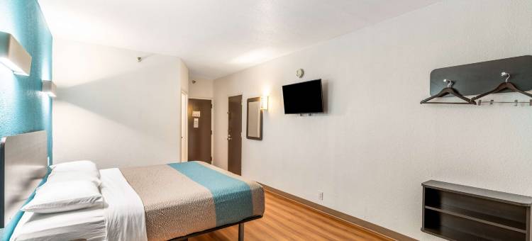 德克萨斯刘易斯维尔 - 医学市 6 号汽车旅馆(Motel 6 Lewisville, TX - Medical City)图片