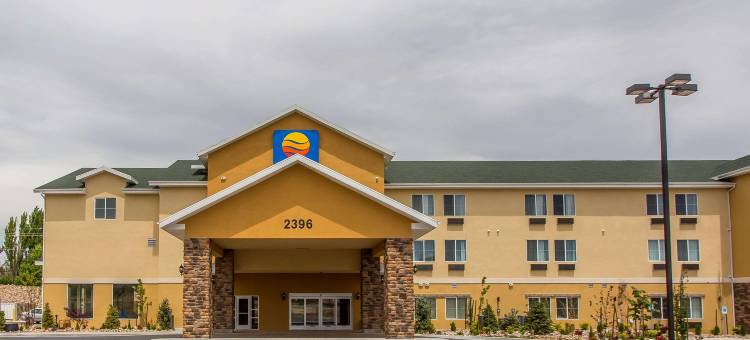 弗纳尔-国家公园区舒适套房酒店(Comfort Inn & Suites Vernal - National Monument Area)图片