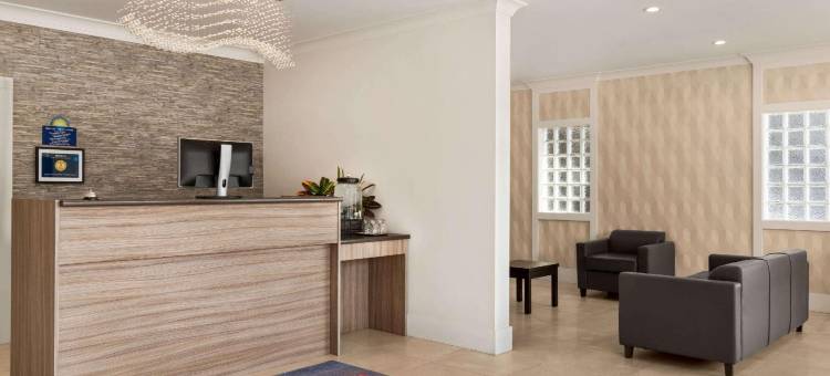 百哩之家戴斯酒店(Days Inn by Wyndham 100 Mile House)图片