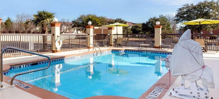 蒙哥马利东卡迈克尔路凯艺套房酒店(Quality Inn & Suites Montgomery East Carmichael Rd)图片