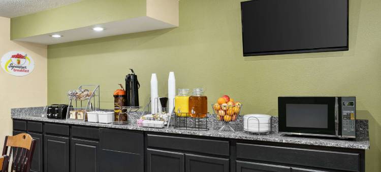 梅斯维尔温德姆速8酒店(Super 8 by Wyndham Maysville KY)图片