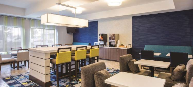 里彭曼特卡拉昆塔温德姆套房酒店(La Quinta Inn & Suites by Wyndham Manteca - Ripon)图片