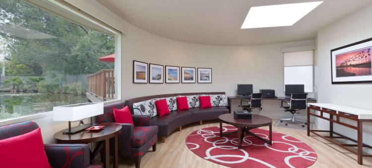 圣巴巴拉华美达酒店(Ramada by Wyndham Santa Barbara)图片