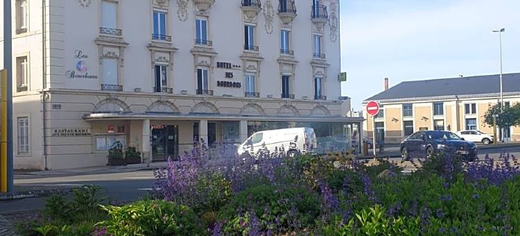 Logis hôtel-Restaurant Des Bourbons et Brasserie Pub 47图片