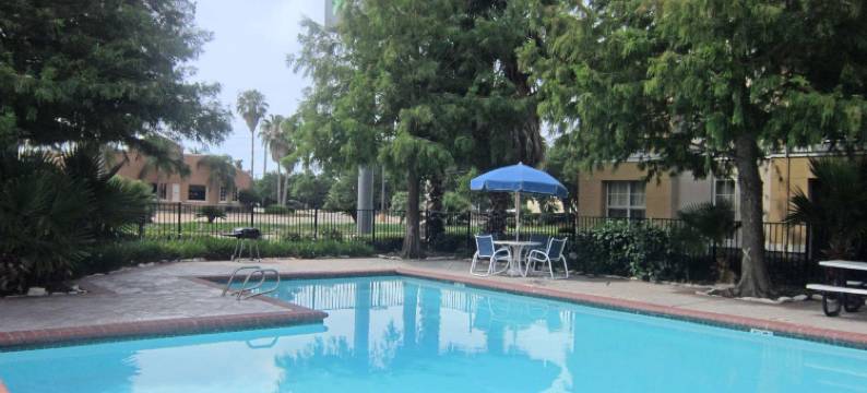 斯塔福德索内斯塔简单套房酒店(Sonesta Simply Suites Stafford)图片