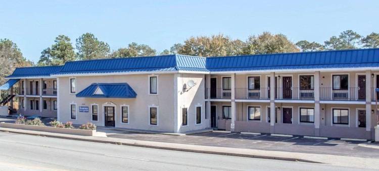 罗德威套房酒店-杰克逊堡(Rodeway Inn & Suites Fort Jackson)图片