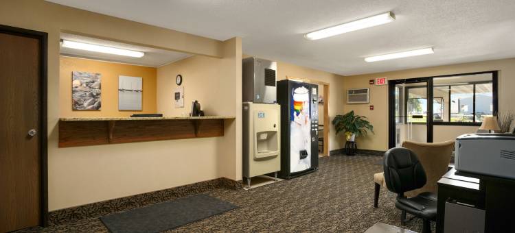 亚历山大明尼苏达州速8酒店(Super 8 by Wyndham Alexandria MN)图片