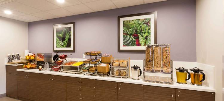 基茨马特麦客达套房酒店(Microtel Inn & Suites by Wyndham Kitimat)图片