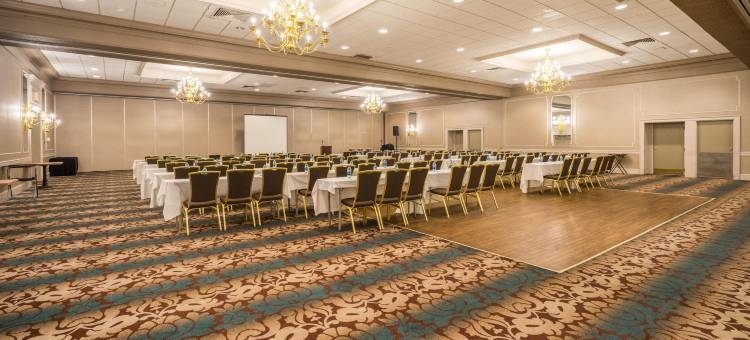 马萨诸塞州曼斯菲尔德远景酒店及会议中心(EnVision Hotel & Conference Center Mansfield-Foxboro)图片