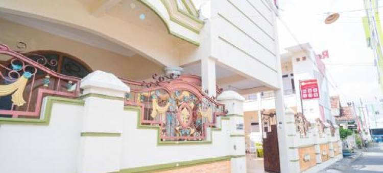 OYO 90546 光环伊斯兰家庭旅馆(RedDoorz Syariah at Aura Homestay)图片