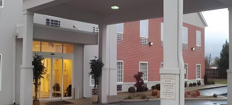 恩斯维尔速8酒店(Super 8 by Wyndham Rainsville)图片