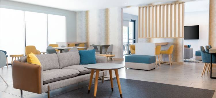 蒙罗维亚万豪唐普雷斯酒店(TownePlace Suites Monrovia)图片