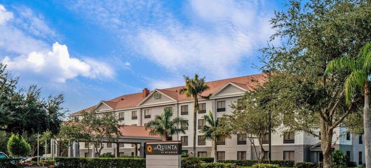 北那不勒斯博尼塔斯普林斯拉昆塔温德姆套房酒店(La Quinta Inn & Suites by Wyndham Bonita Springs Naples N.)图片