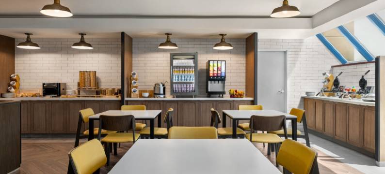 南麦迪逊费尔菲尔德套房酒店(Fairfield Inn & Suites Madison South)图片