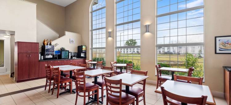 机场贝斯特韦斯特酒店(Best Western Airport Inn)图片