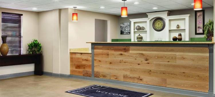 维斯维尔丽怡酒店(Country Inn & Suites by Radisson, Wytheville, VA)图片